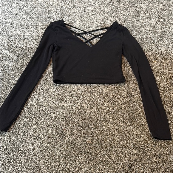 Forever 21 Tops - Forever 21 Black Cut Out Crop Blouse